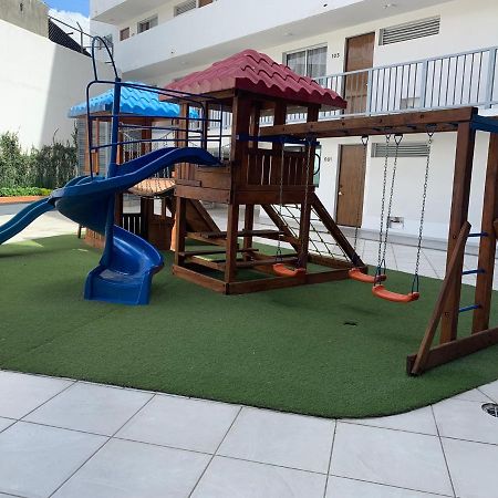 Departamento Nuevo Y Centrico Con Ambiente Familiar En Guadalajara Apartment Luaran gambar