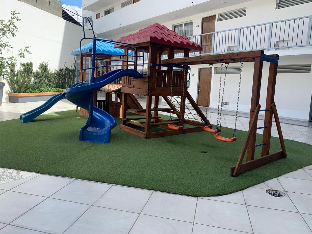 Departamento Nuevo Y Centrico Con Ambiente Familiar En Guadalajara Apartment Luaran gambar