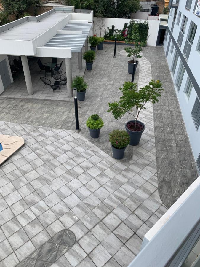 Departamento Nuevo Y Centrico Con Ambiente Familiar En Guadalajara Apartment Luaran gambar