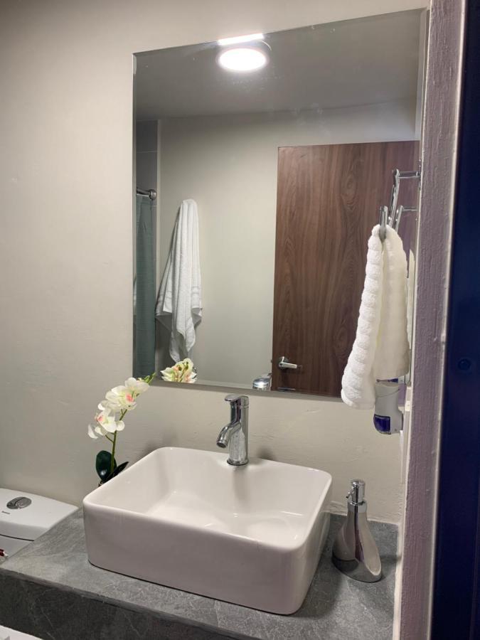 Departamento Nuevo Y Centrico Con Ambiente Familiar En Guadalajara Apartment Luaran gambar