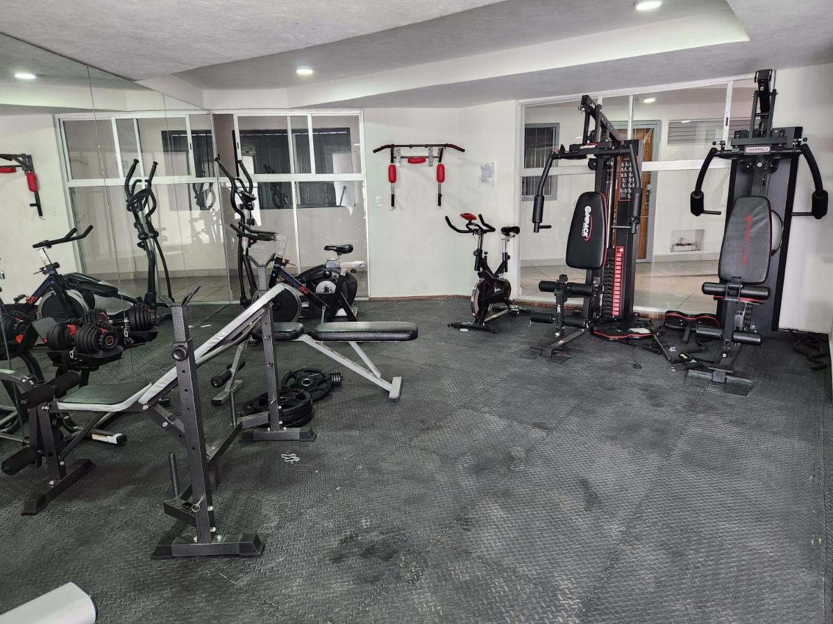 Departamento Nuevo Y Centrico Con Ambiente Familiar En Guadalajara Apartment Luaran gambar